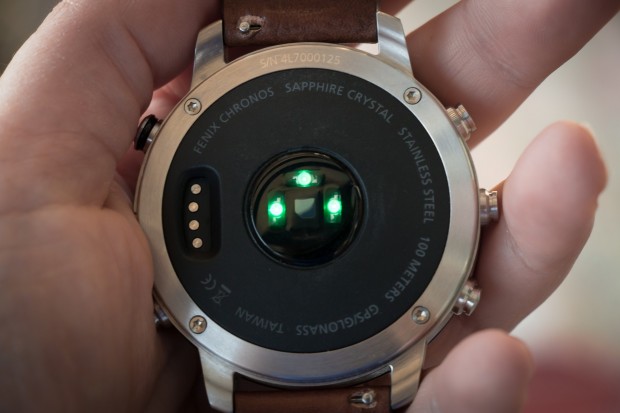 Der Puls wird mit drei LEDs gemessen. (Katja Höhne/Golem.de)